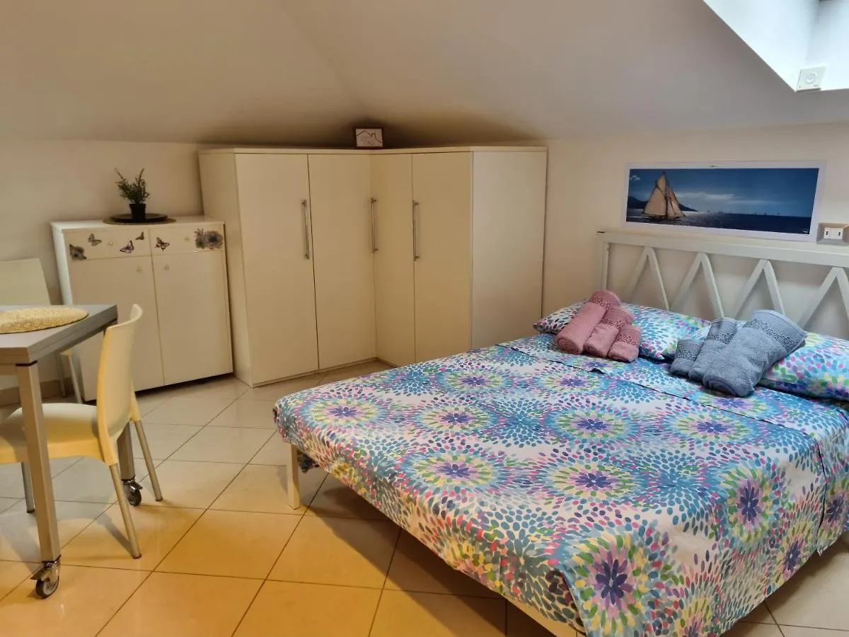 La Mansarda Di Noi2 Apartment Spotorno